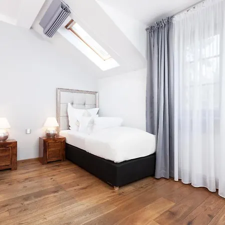 Constantia By Grape *